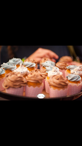 cupcakes - mama & papa patisserie larisa