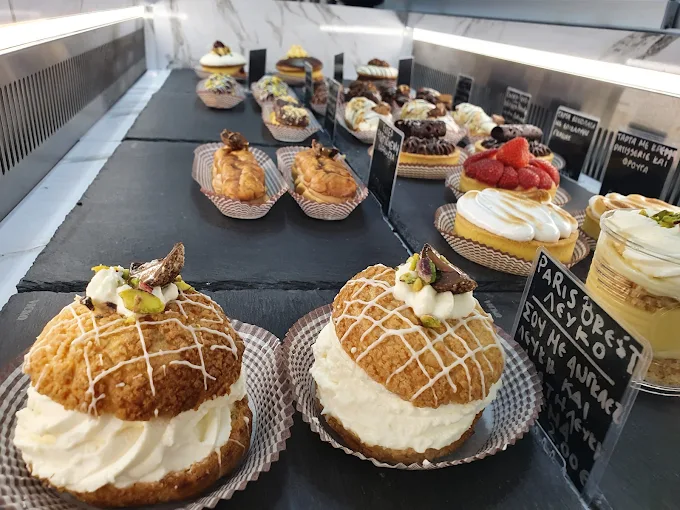 desserts - Petit Amour Profiterol & More larisa