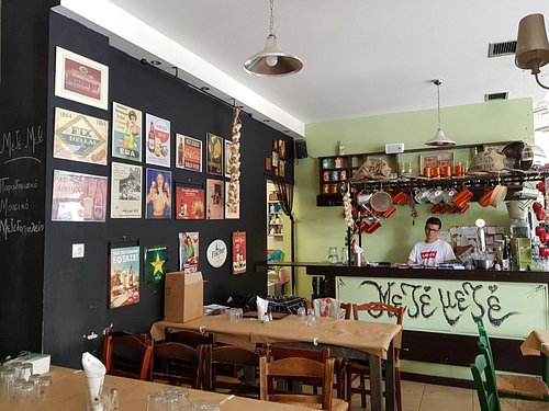 indoors - meze meze larisa