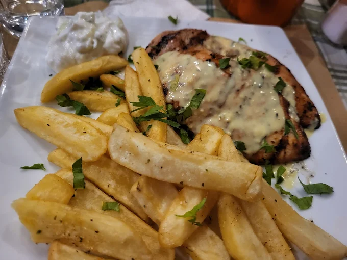 chicken dish  - meze meze larisa