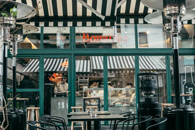 outdoors - bona dea pizzoteca larisa