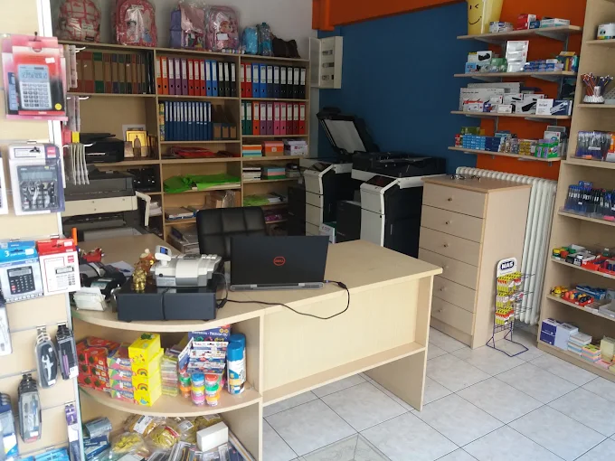 indoors  - to trigono book store volos