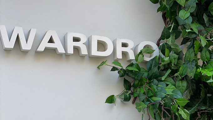 outdoors - wardrobe boutique volos