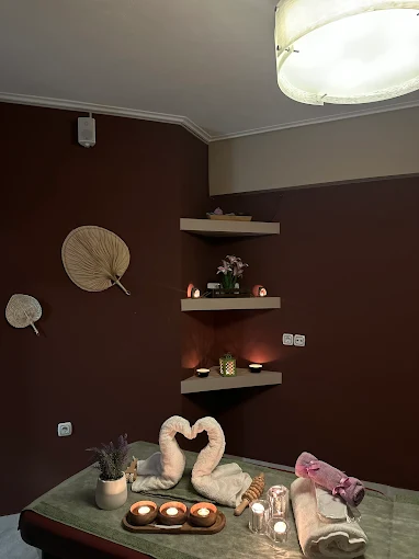 massage room - lavender massage spa