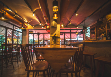 indoors - grappa vino & aperitivo volos