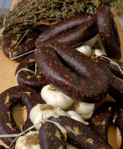 sausage  - strakas delicatessen volos