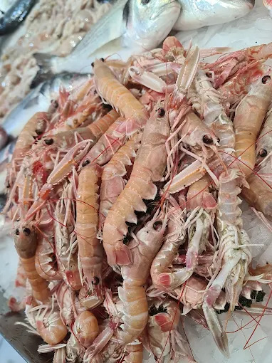 fresh prawns - tha sou psiso to psari fish store volos