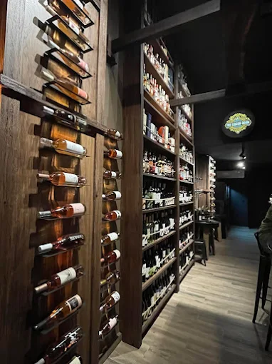 drinks - the liquor room cava volos