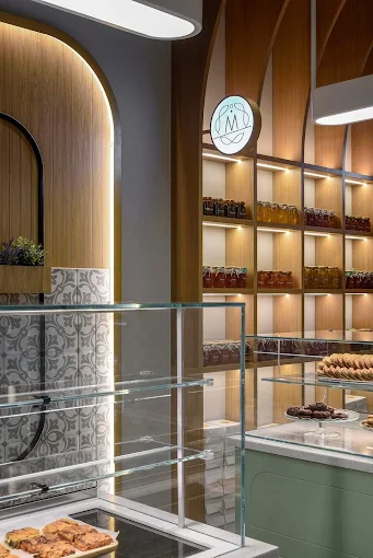 indoors  - matoula traditional pies shop volos 