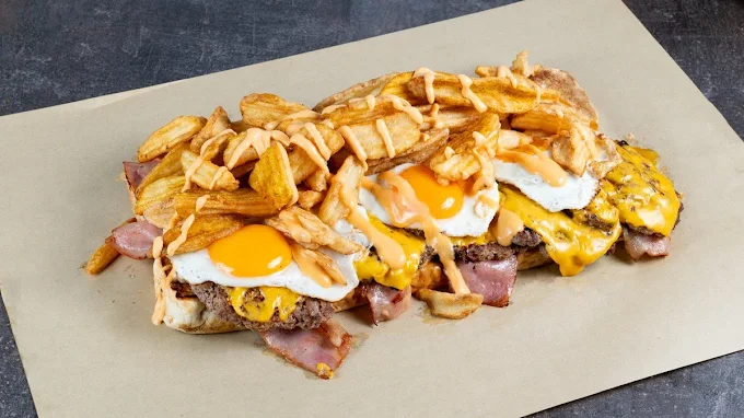 eggs with fries - burger hub volos 