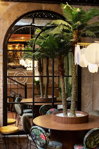 indoors  - Nomames mexican restaurant volos