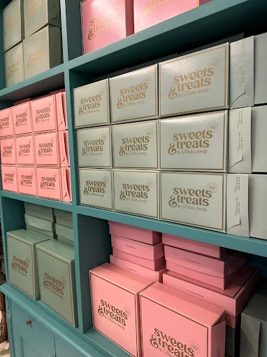 packaging boxes - Sweets and Treats patisserie volos 