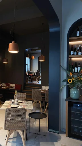 indoors - aithrion restaurant volos 