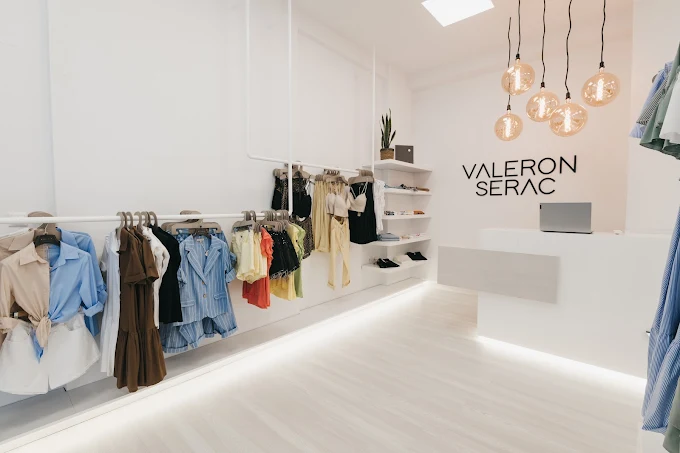 indoors - valeron serac women's clothing store trikala 