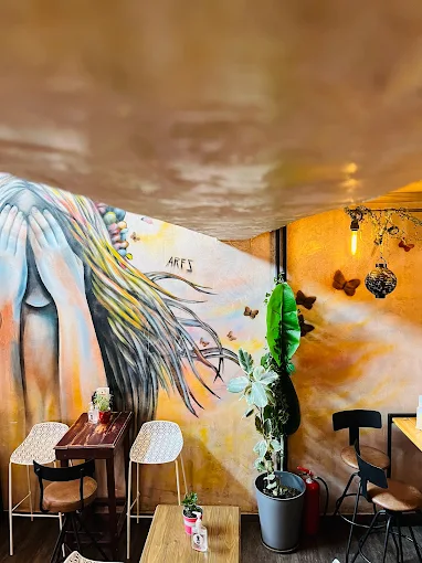 decoration - bittersweet cocktail bar trikala