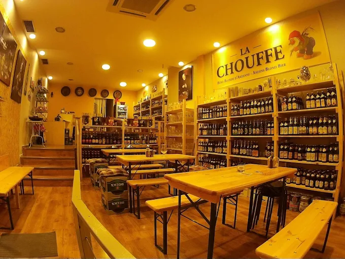 indoors - mpyrologos beer housetrikala 