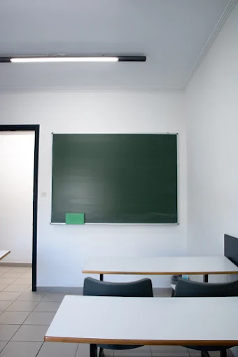 classroom  - efklidis school trikala