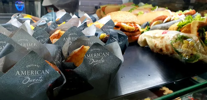 tortillas  - to xoriatiko psomi bakery trikala