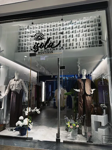 Isola Boutique SKG