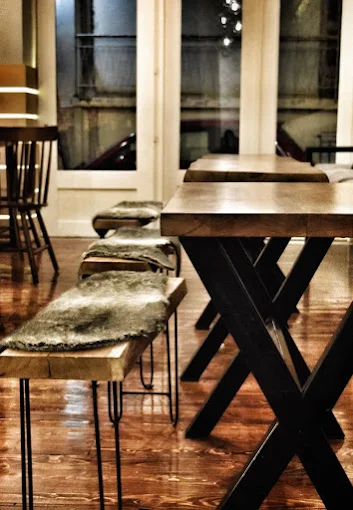 indoors  - kolokytha bistro xanthi