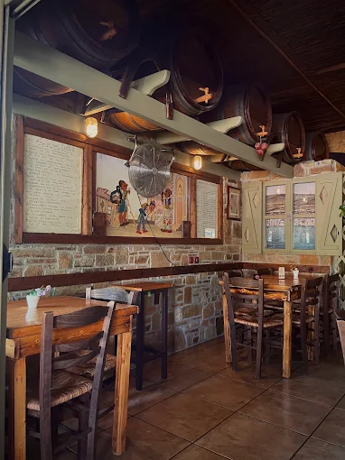 indoors - mpekrotherapeutirion to ellinikon tavern xanthi