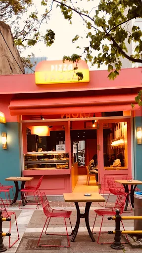 outdoors - pizza paolo pizzeria xanthi