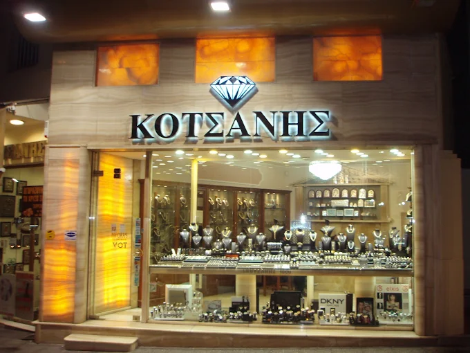 outdoors - kotsanis jewellery drama