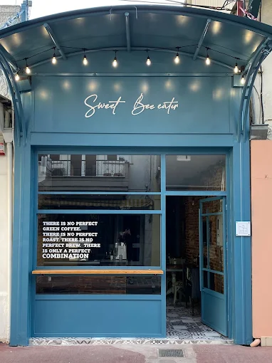 outdoors - sweet bee-eater coffee store drama