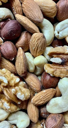 nuts  - cava dionysos drama