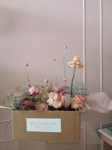 pink flower decoration box - my flowers christina bacharaki alexandroupoli