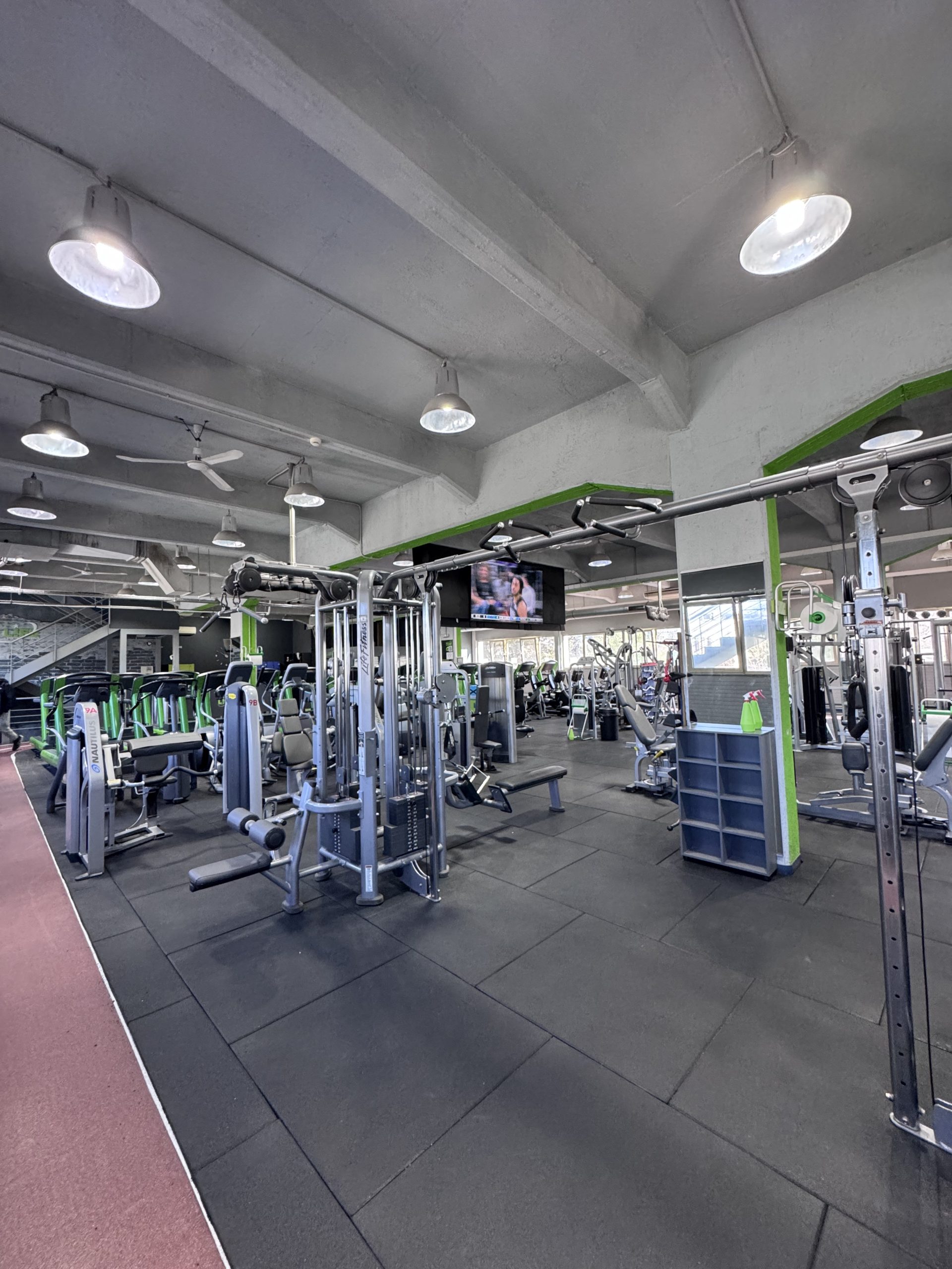 indoors gym - life fitness center