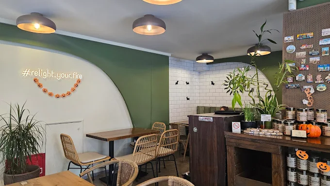 indoors - zopyron - healthy and vegan restaurant alexandroupoli