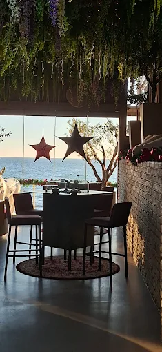 indoors - ai giorgis restaurant alexandroupoli