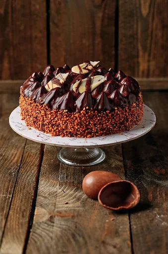 walnut and chocolate cake  - to spiti tou glikou patisserie alexandroupoli