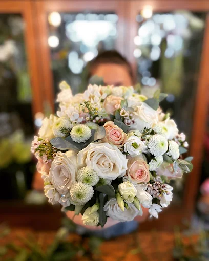 wedding bouquet  - bonsai mekkos flowers flower shop komotini