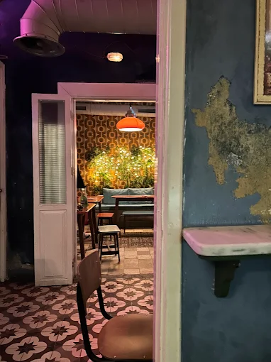 indoors - louki bar komotini