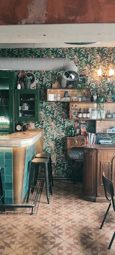 indoors bar - louki bar komotini