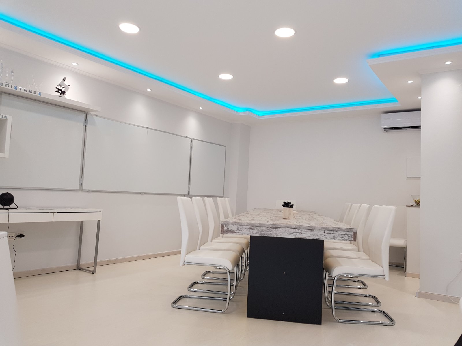 indoors - orosimo school komotini 