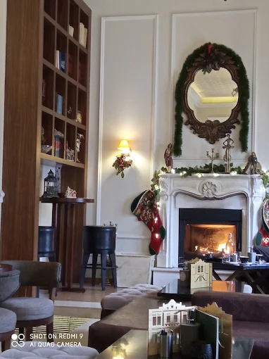 fireplace  - leschi komotinaion coffee store komotini 