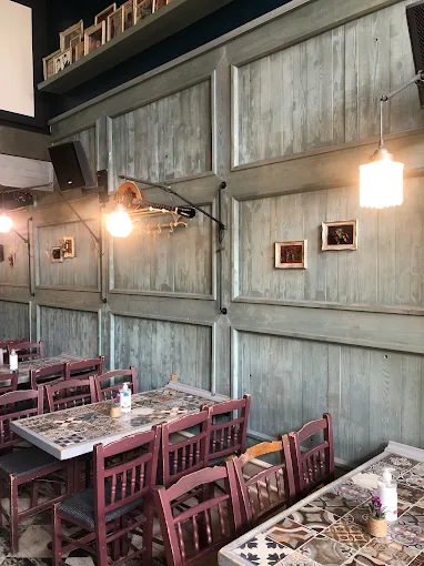 indoors  - masali kafeneion komotini