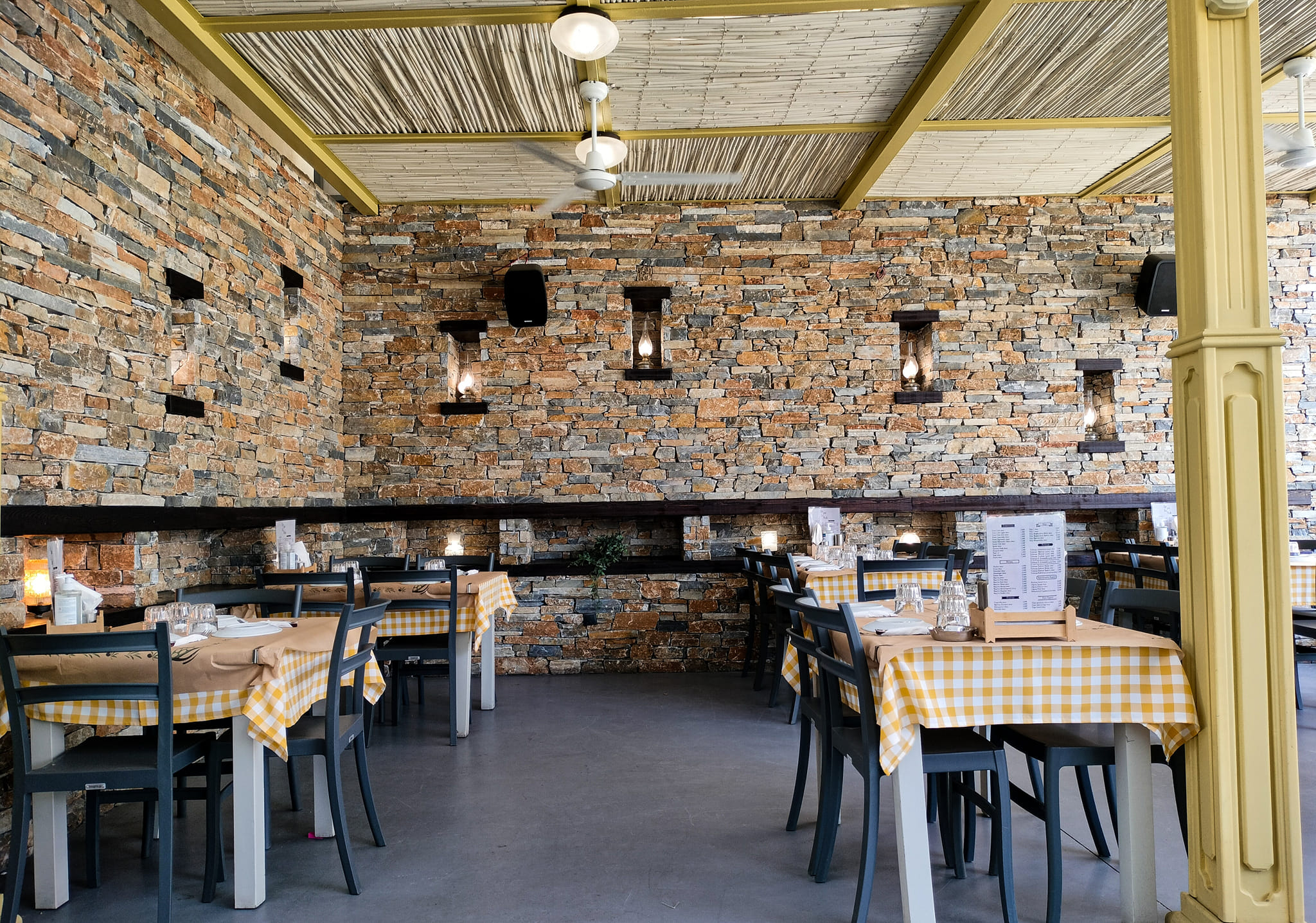 indoors - kserolithia traditional tavern komotini