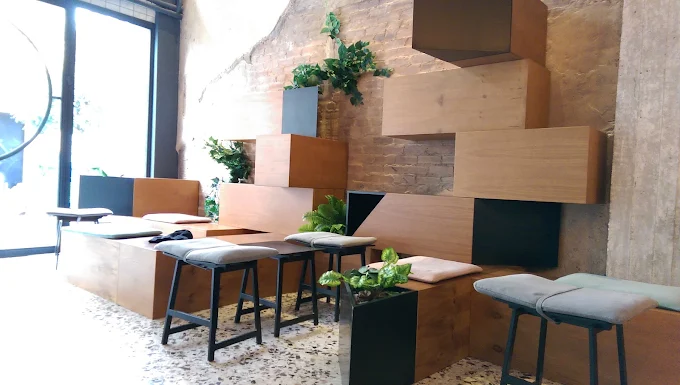 indoors seating - black drop coffee store kavala 