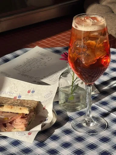 spritz and sandwich  - agapi mia spritzeria volos 